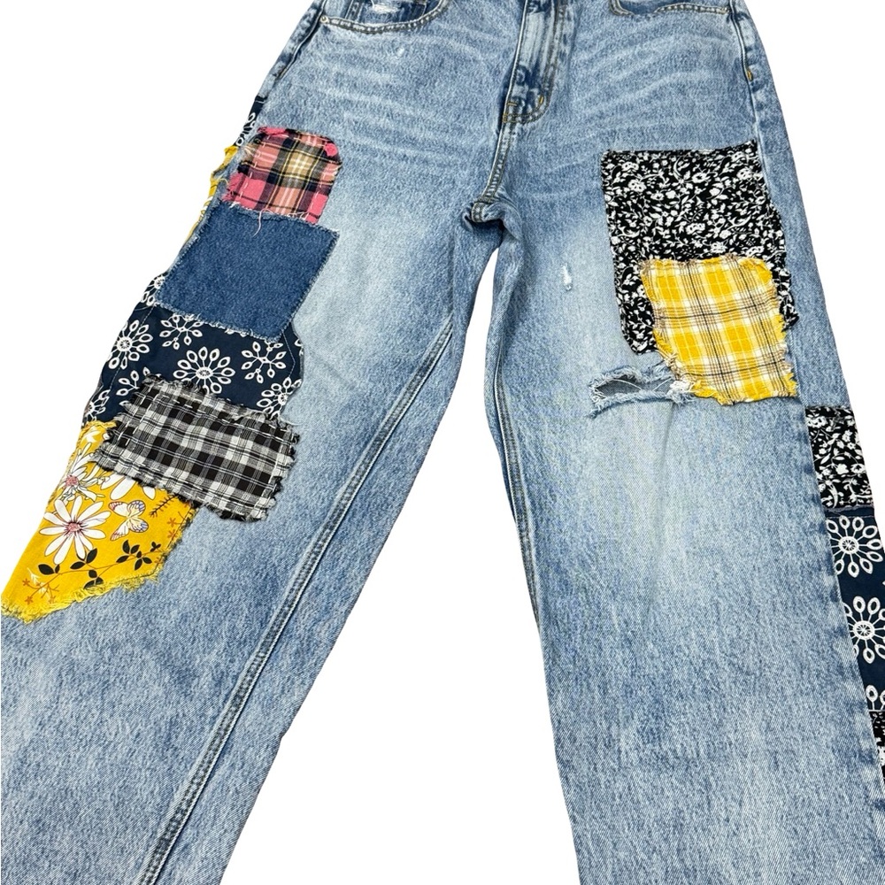 ✨ BDG x Urban Renewal Remade Patchwork High-Rise Baggy Jeans Size 29 - Picture 7 of 14